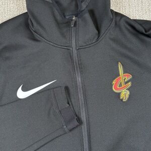 Nike Dri-Fit Mens 2XL Cleveland Cavaliers Showtime Therma Flex On Court Hoodie